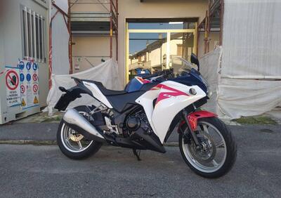 Honda CBR 250 R (2010 - 14) - Annuncio 9868161