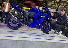 Yamaha R7: tutti gli aggiornamenti della nuova Supersport a EICMA 2025 [VIDEO]