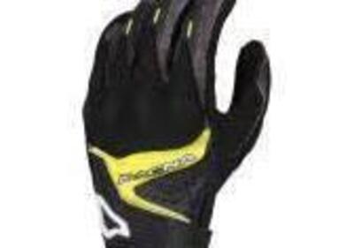 GUANTI DA STRADA MARCA MACNA MODELLO OCTAR BLACK F - Annuncio 9869129