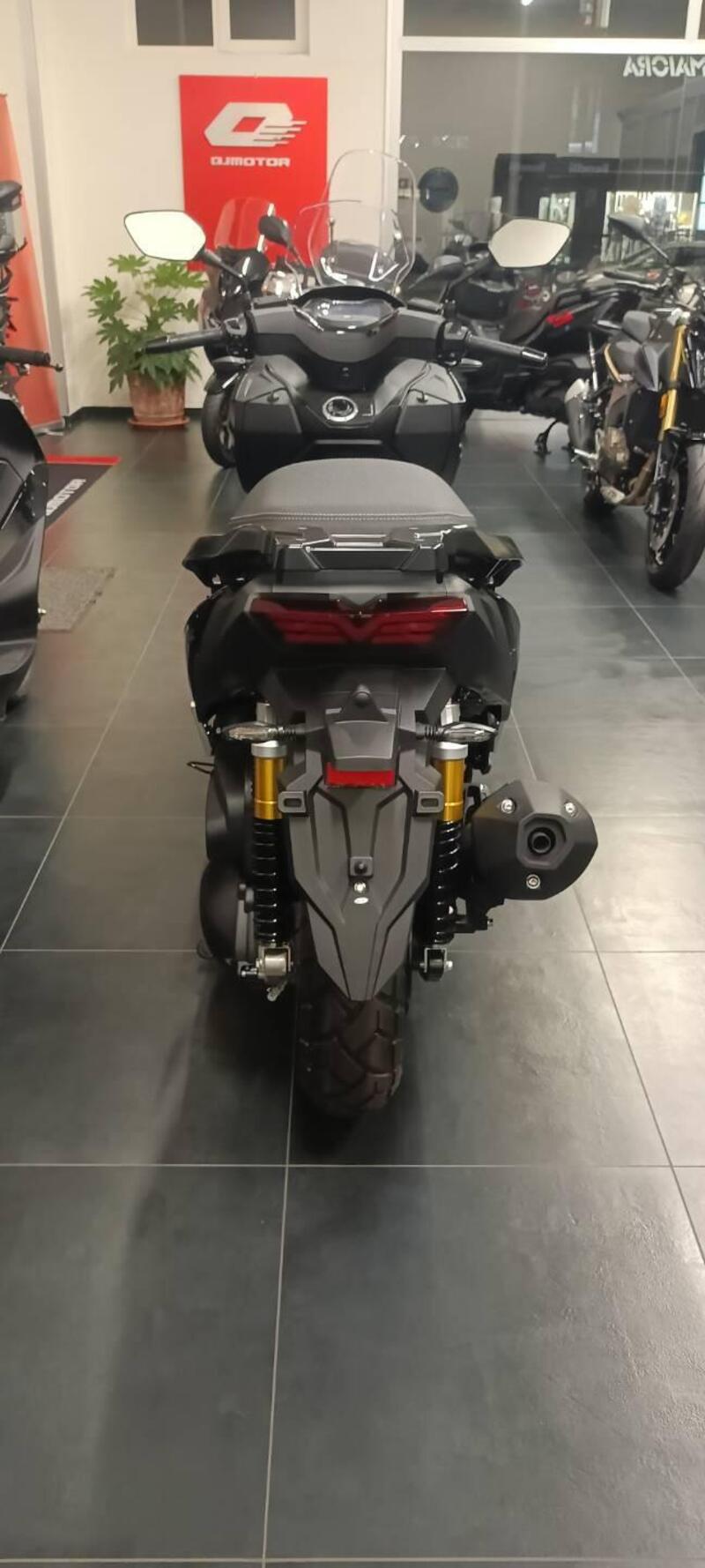 Keeway Motor Terrafina 350i (2025 - 26) (4)