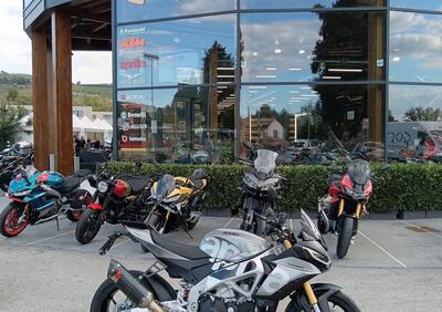 Aprilia Tuono V4 (2021 - 24) - Annuncio 9836088