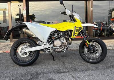 Husqvarna 701 Supermoto (2026) - Annuncio 9881071