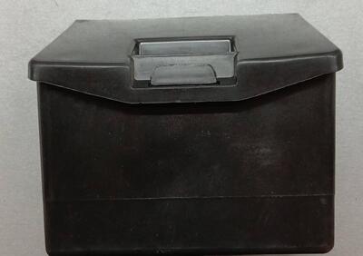 83500KE7000 Vano portaoggetti VF 500 Honda - Annuncio 9881836