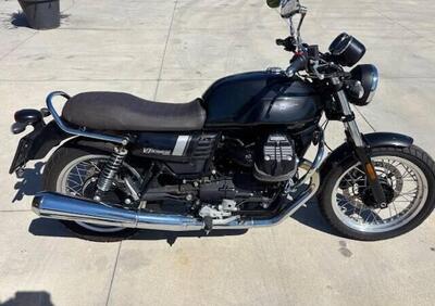 Moto Guzzi V7 III Stone (2017 - 20) - Annuncio 9885970