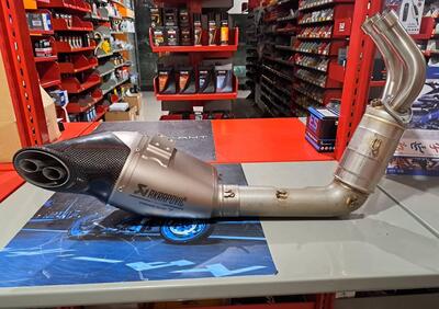 IMPIANTO DI SCARICO COMPLETO AKRAPOVIC PER YAMAHA - Annuncio 9889644