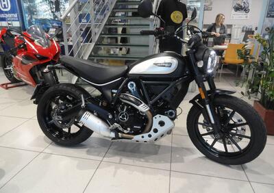 Ducati Scrambler 800 Icon Dark (2021 - 22) - Annuncio 9894042