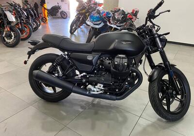 Moto Guzzi V7 Stone (2025) - Annuncio 9895640