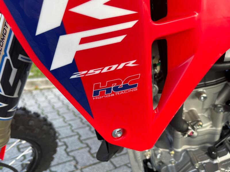 Honda CRF 250RX Enduro (2026) (2)