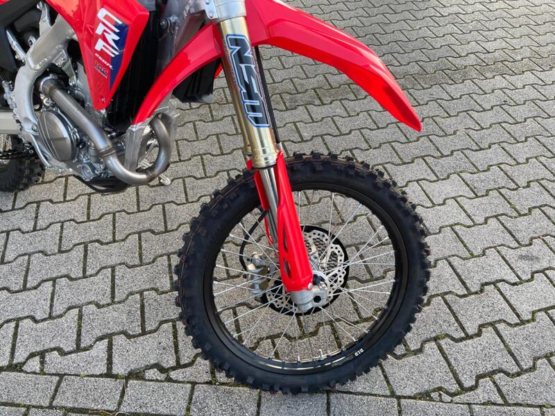 Honda CRF 250RX Enduro (2026) (8)