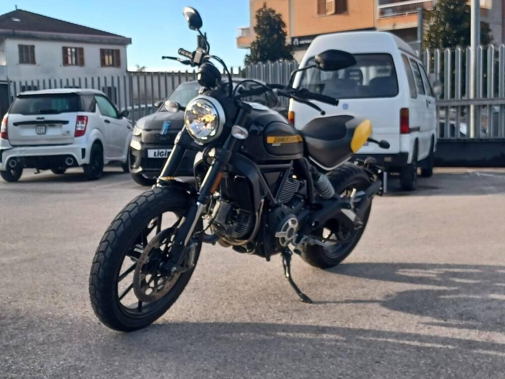 Ducati Scrambler 800 Full Throttle (2017 - 21) Usata