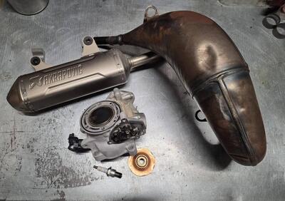 Kit SXS + scarico Factory + sil. Akrapovic per KTM Husqvarna - Annuncio 9901241