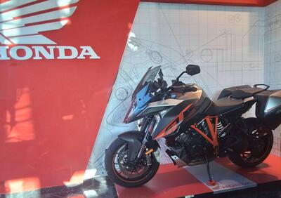 KTM 1290 Super Duke GT ABS (2016 - 18) - Annuncio 9901548