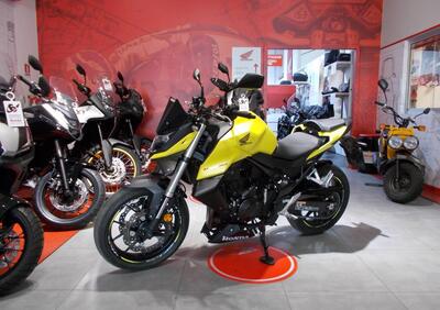 Honda CB 750 Hornet (2023 - 24) - Annuncio 9901570