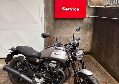 Moto Guzzi V7 Stone (2021 - 24) - Annuncio 9901936