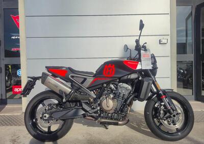 Husqvarna Svartpilen 801 (2024 - 25) - Annuncio 9902593