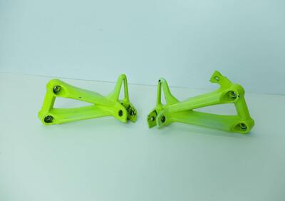 Supporto Pedane poggiapiedi passeggero Yamaha MT 0 - Annuncio 9904056