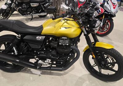 Moto Guzzi V7 Stone (2021 - 24) - Annuncio 9904634