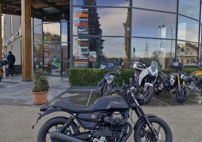 Moto Guzzi V7 Stone (2025) - Annuncio 9907060