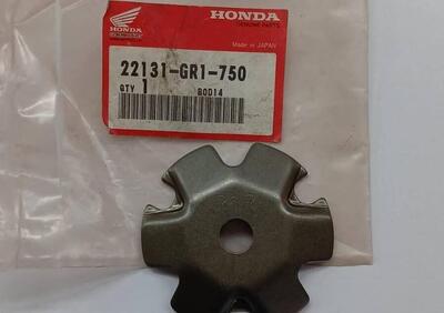 22131GR1750 PIASTRA RAMPA VARIATORE 50cc Honda - Annuncio 9908731