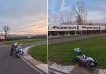 Incidente in allenamento: Toprak Razgatlioglu colpisce involontariamente il piccolo Zayn Sofuoglu [VIDEO]