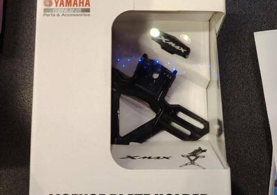 Porta targa sportivo per YAMAHA XMAX 2023 - Annuncio 9912005