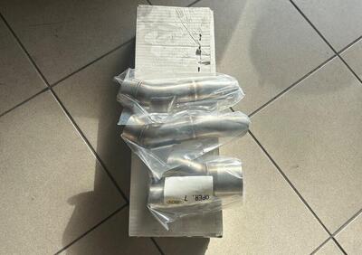 Raccordo in acciaio inox centrale per R1 2004-2006 Arrow - Annuncio 9921386