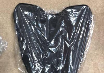 SELLA PILOTA PER HONDA CBR 1000 RR-R 77100MKRD11 - Annuncio 9928772