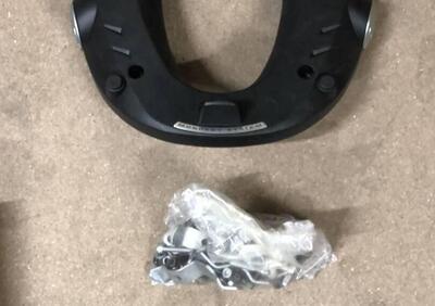PORTAPACCHI GIVI MONOKEY PER HONDA JAZZ CODICE SR1 - Annuncio 9930961