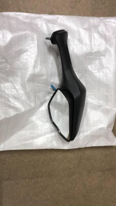 SPECCHIO DESTRO COMPLETO PER HONDA CBR 1000 RR-R 8