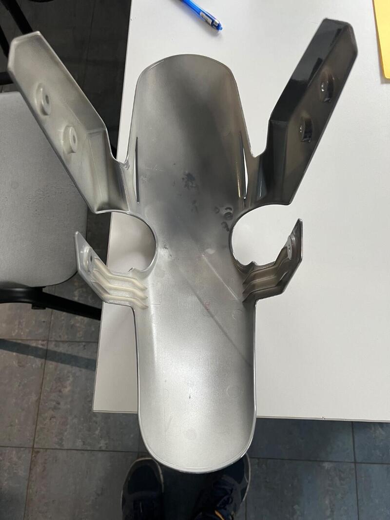 Kl Duel 125 Cbs parafango anteriore K&L (2)