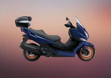 Suzuki Burgman 400 Comfort: il leggendario scooter è ancora più comodo. Cosa cambia [GALLERY]