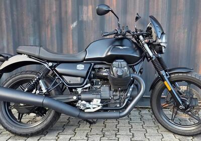 Moto Guzzi V7 Stone (2021 - 24) - Annuncio 9937431