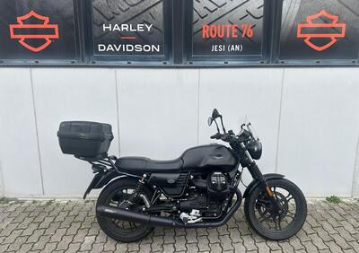 Moto Guzzi V7 III Stone (2017 - 20) - Annuncio 9937953