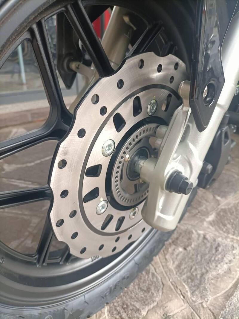 TNT XCO 125 (2025 - 26) (7)