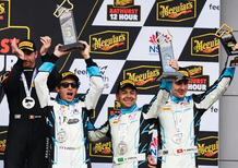 Valentino Rossi sul podio a Bathurst: terzo posto alla "12 ore pazza"