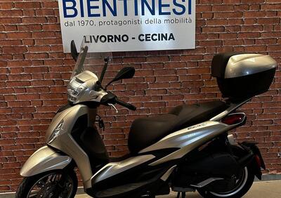 Piaggio Beverly 300 ABS-ASR (2021 - 25) - Annuncio 9947012