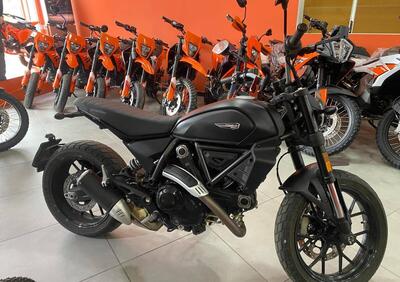 Ducati Scrambler 800 Icon Dark (2025 - 26) - Annuncio 9949656