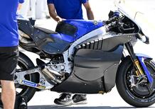 MotoGP 2026. Yamaha, un 2026 come se fosse un test per il 2027, spiega Max Bartolini: "Con il V4 è tutto diverso. L'850 sarà un fratello dell'attuale 1000"