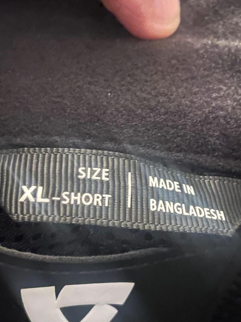 Vendo pantaloni Revit estivi nuovi Rev'it! (2)