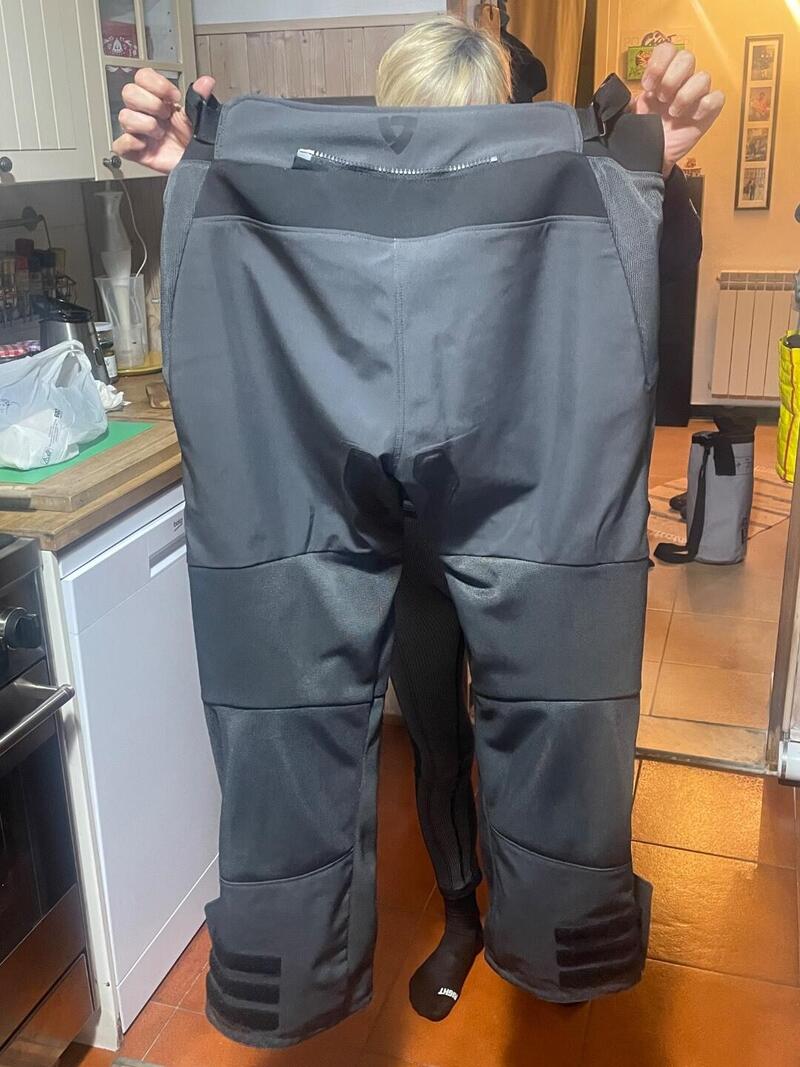 Vendo pantaloni Revit estivi nuovi Rev'it! (4)