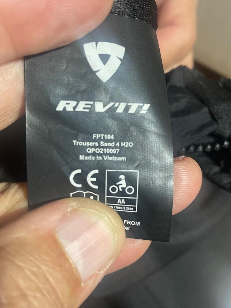 Vendo pantaloni Revit Rev'it!