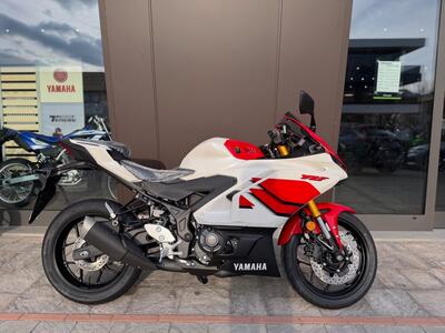 Yamaha YZF R3 (2025 - 26) nuova