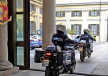 Tenta di rubare una moto in pieno giorno a Milano: la Polizia lo arresta sul posto