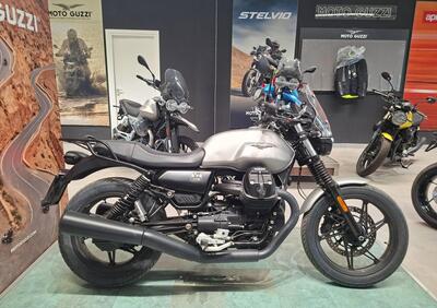 Moto Guzzi V7 Stone (2021 - 24) - Annuncio 9966857