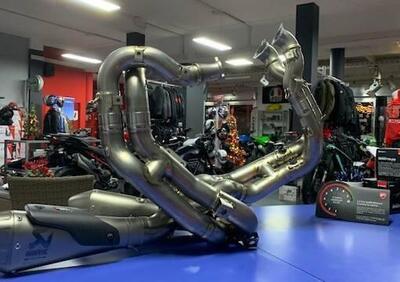 GRUPPO SCARICO COMPLETO RACING PANIGALE V4 964820 Ducati - Annuncio 9970433