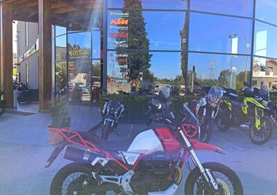 Moto Guzzi V85 TT Evocative Graphics (2021 - 23) - Annuncio 9829994
