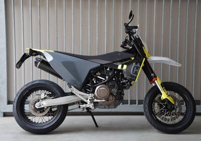 Husqvarna 701 Supermoto (2023 - 25) - Annuncio 9972724