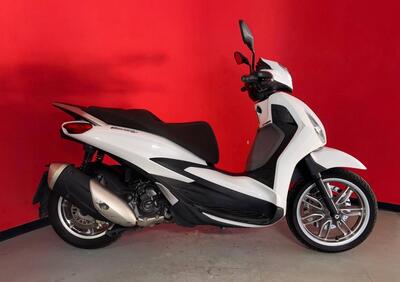 Piaggio Beverly 300 Hpe (2021) - Annuncio 9979548