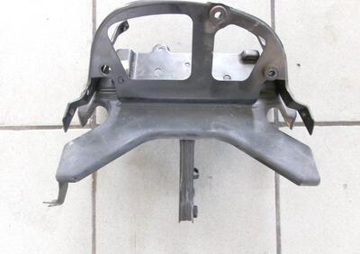 SOSTEGNO DI RIVESTIMENTO BMW F 650 CS SCARVER - Annuncio 9982068