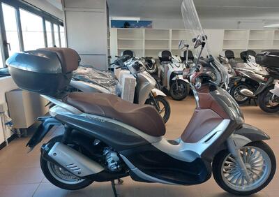 Piaggio Beverly 300 i.e. Police ABS-ASR (2017 - 20) - Annuncio 9982077